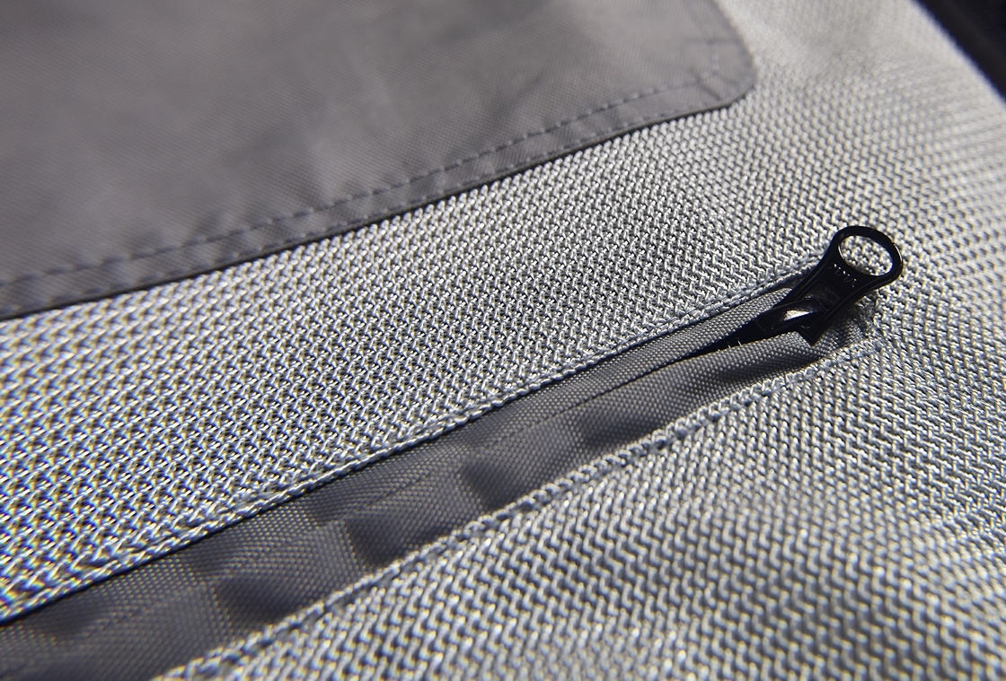 Wear-Resistant Mesh Cooling Jacket with 3 Gear Speed Regulation and USB Rechargeable Design