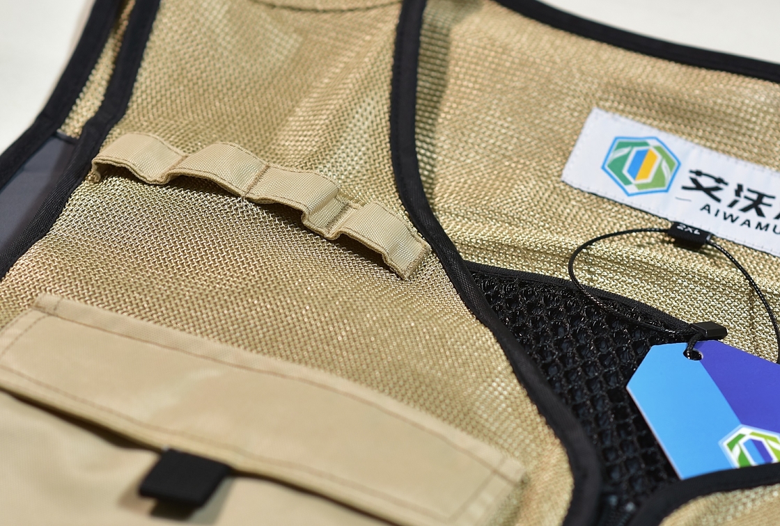 Keep Your Cool with Customizable Outdoor Photography Water Circulation Cooling Vests