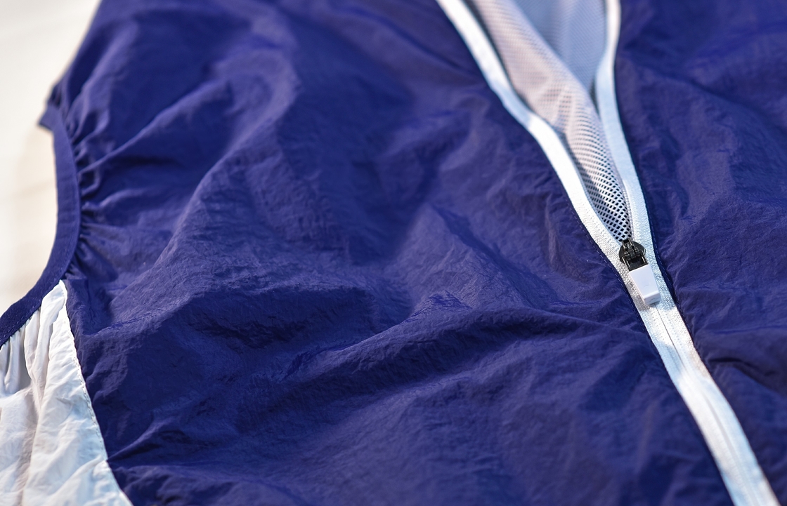 Outdoor Work Cooling Vest with Fan and Breathable Quick-drying Polyester Fabric
